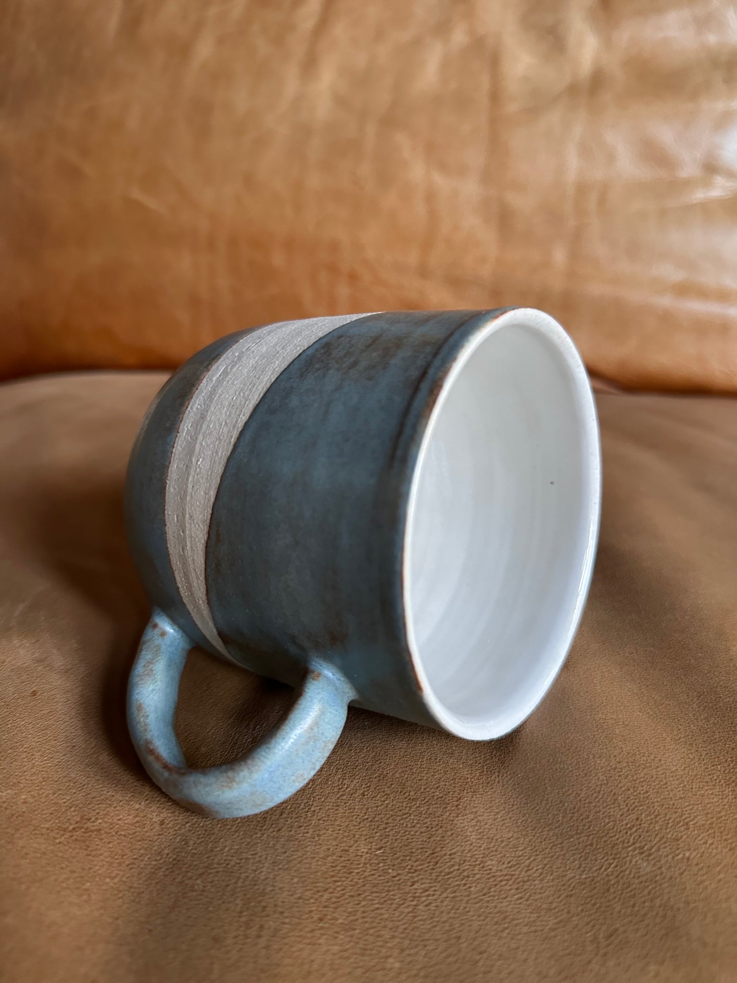 Wraparound stripe mug