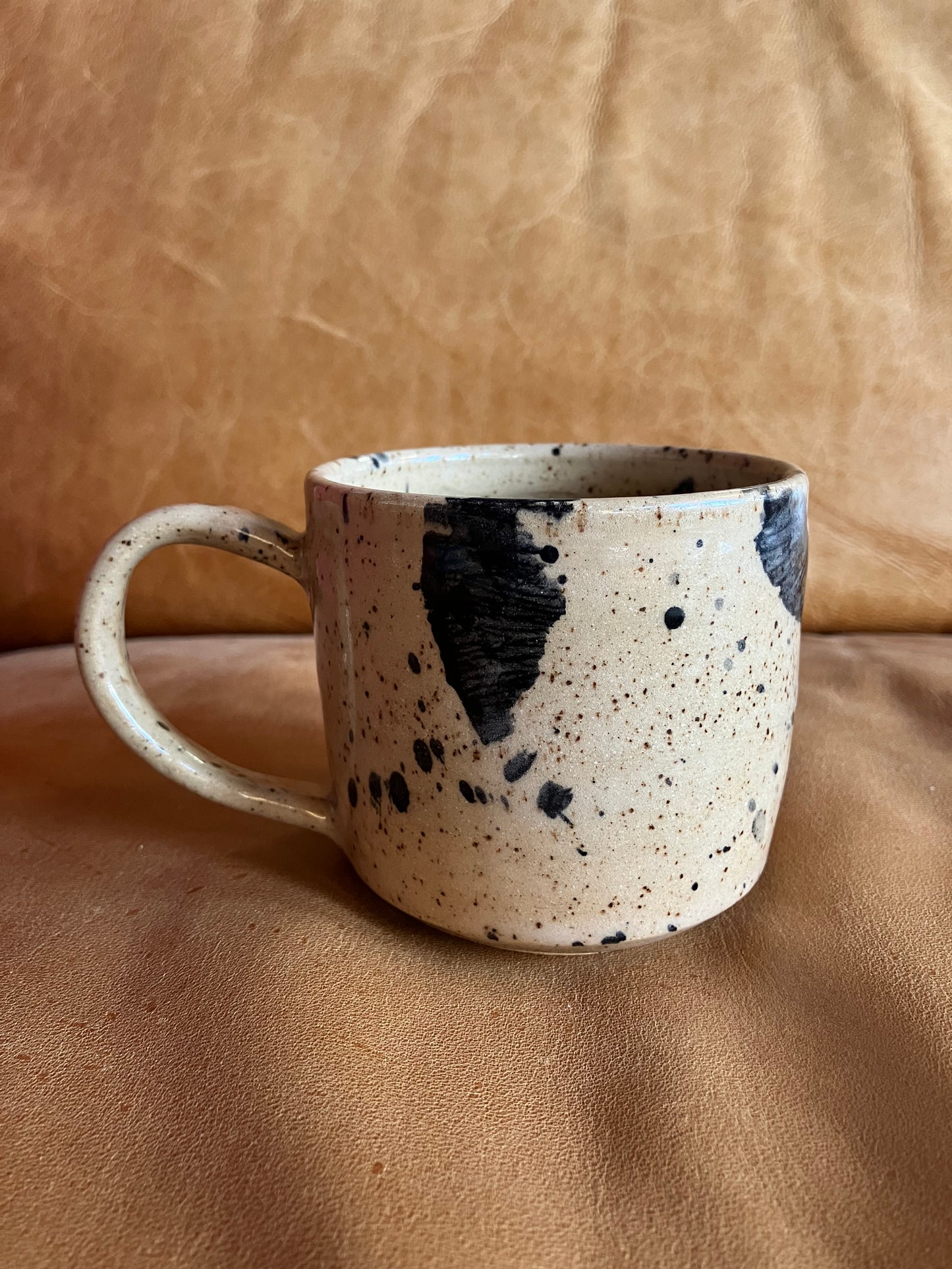 Brushstroke speckle mug